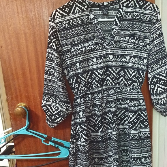 Dress - Picture 1 of 2